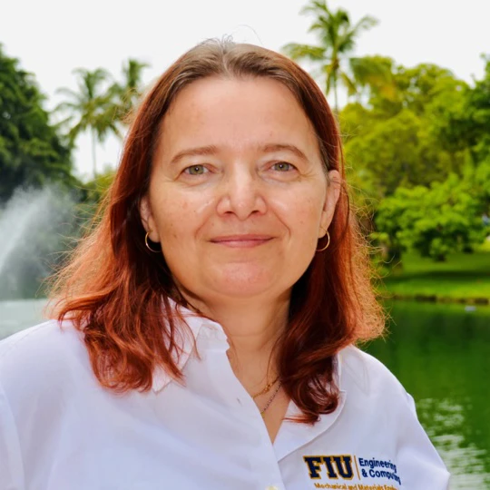 Daniela Radu